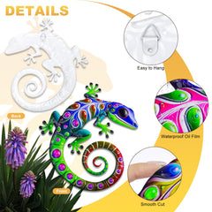 Hanging ULENDIS metal gecko wall decor on a fence