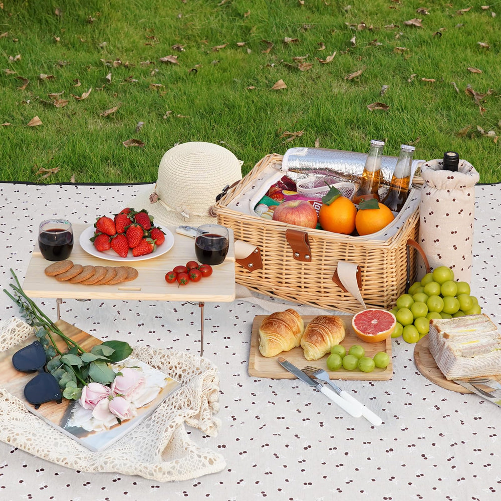 HappyPicnic Picnic Basket with foldable picnic table and blanket