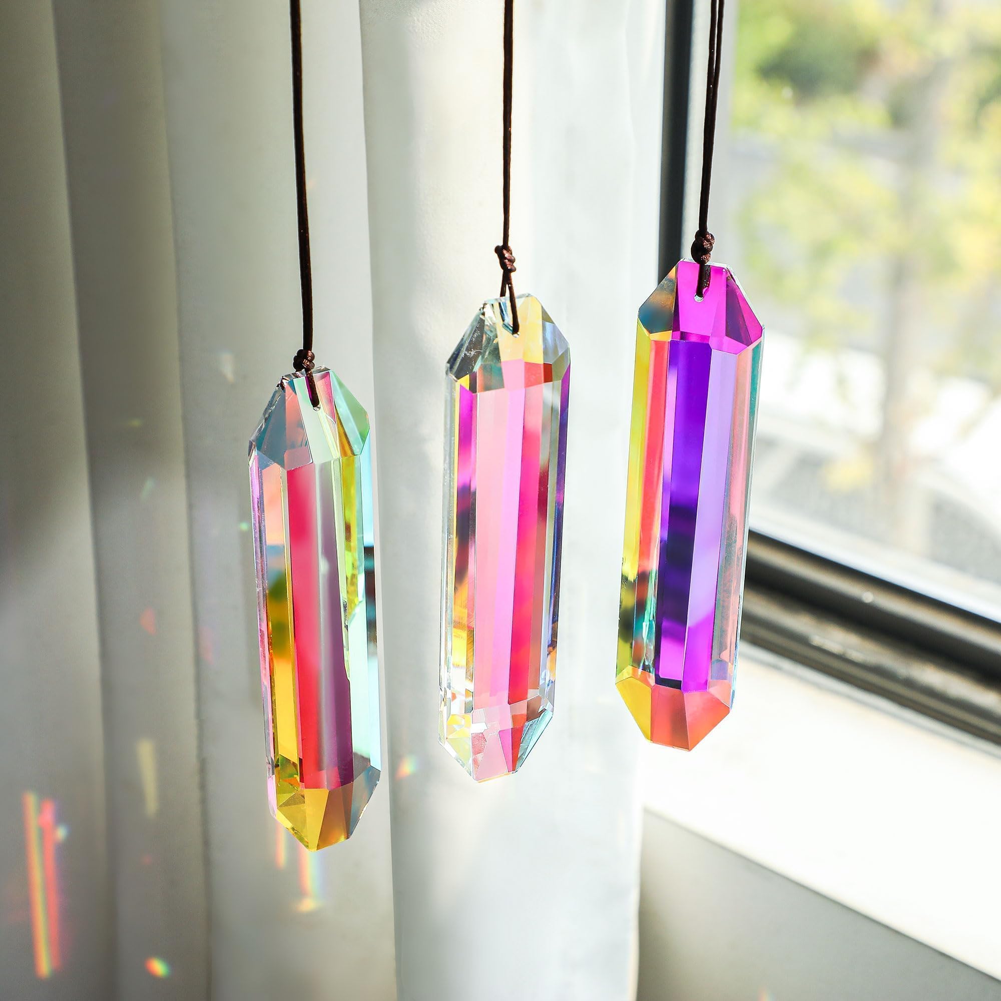 HDCRYSTALGIFTS 3 Pack crystal prisms in a decorative setting