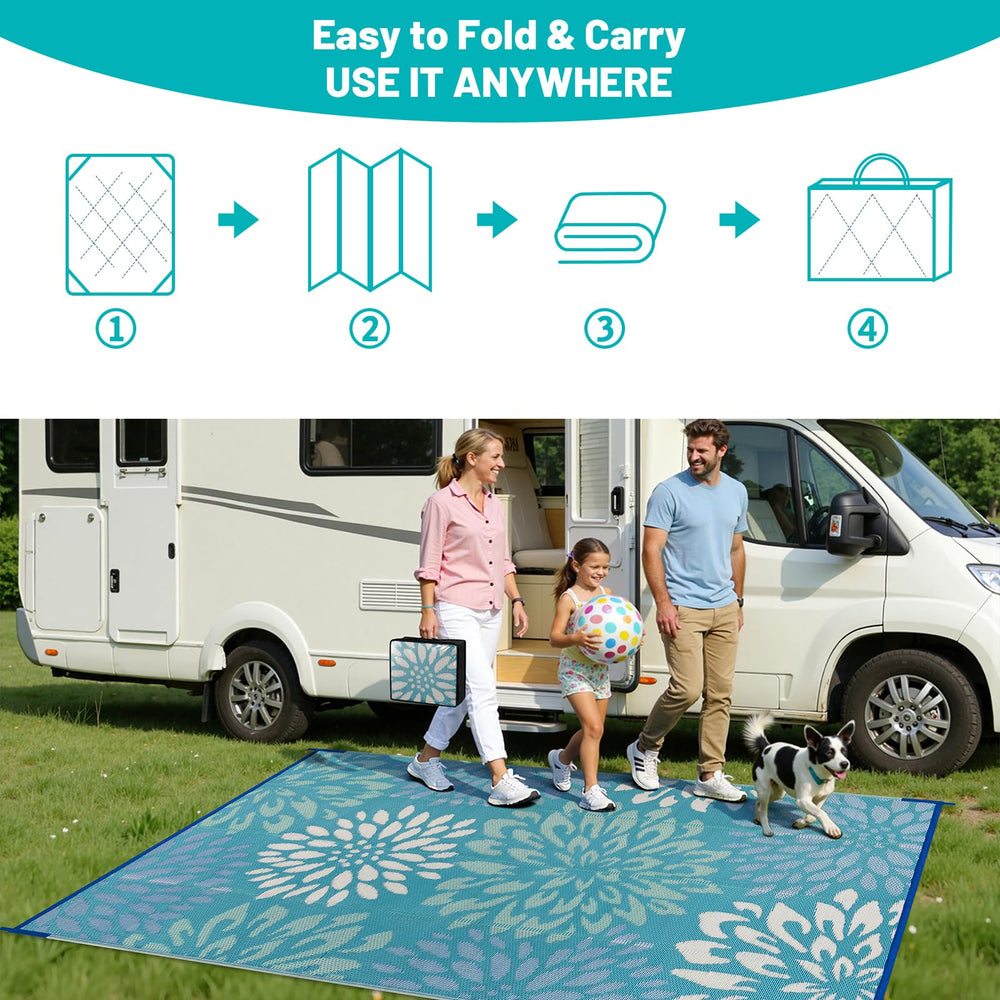 HEBE outdoor rug folded in a storage bag