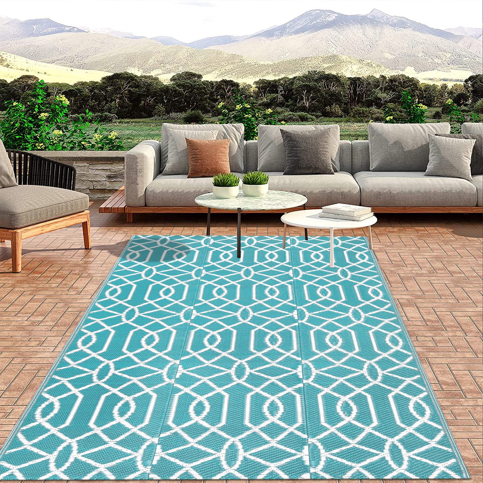 HEBE waterproof rug showing UV protection features