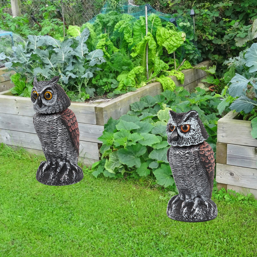 Hedoc owl decoy installation with sand-filled base
