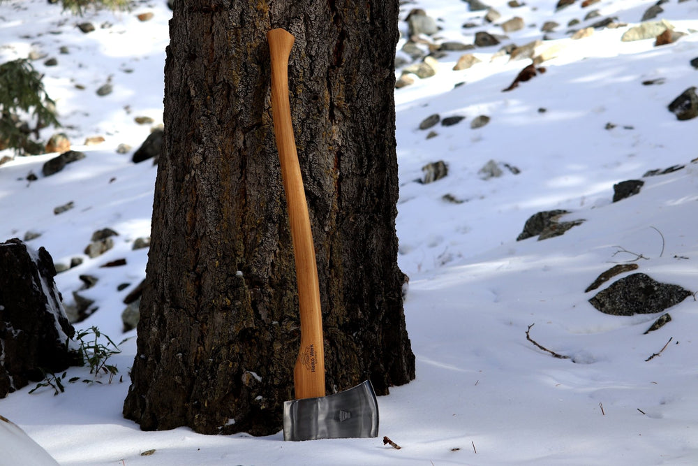 Helko Werk axe specifications and weight displayed