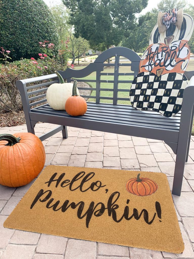 HinyBoeh Hello Pumpkin Doormat placed at a front door