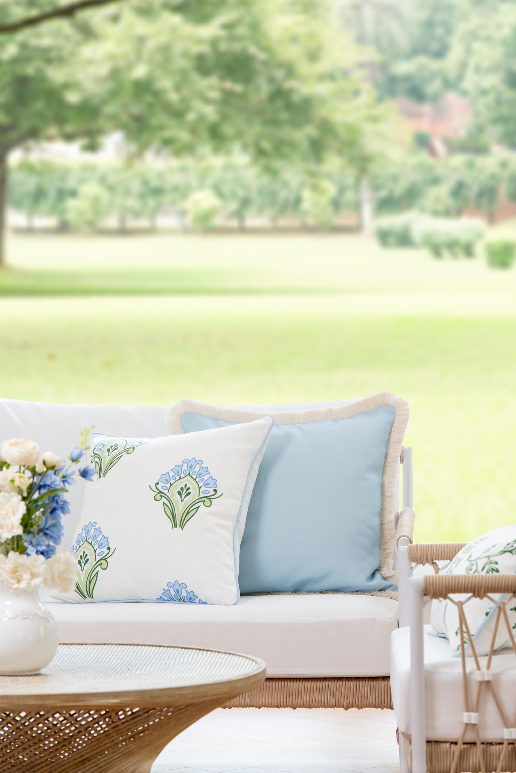 Hofdeco Premium Coastal Throw Pillow Cover 20x20 with invisible zipper detail