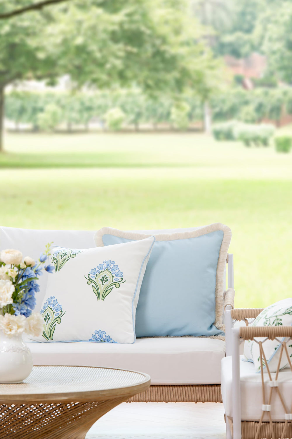 Hofdeco Premium Coastal Throw Pillow Cover 20x20 with invisible zipper detail