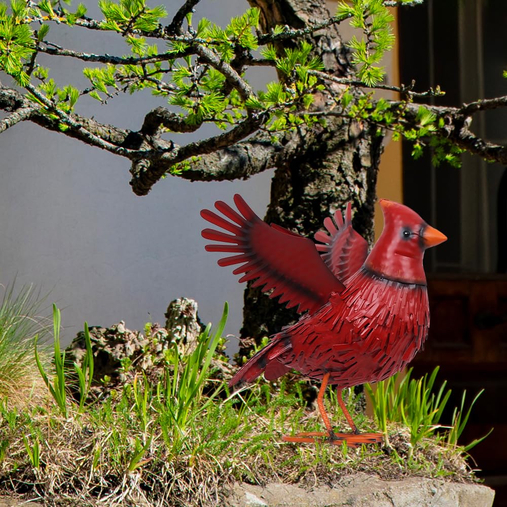 hogardeck Cardinal Garden Decor on a patio table