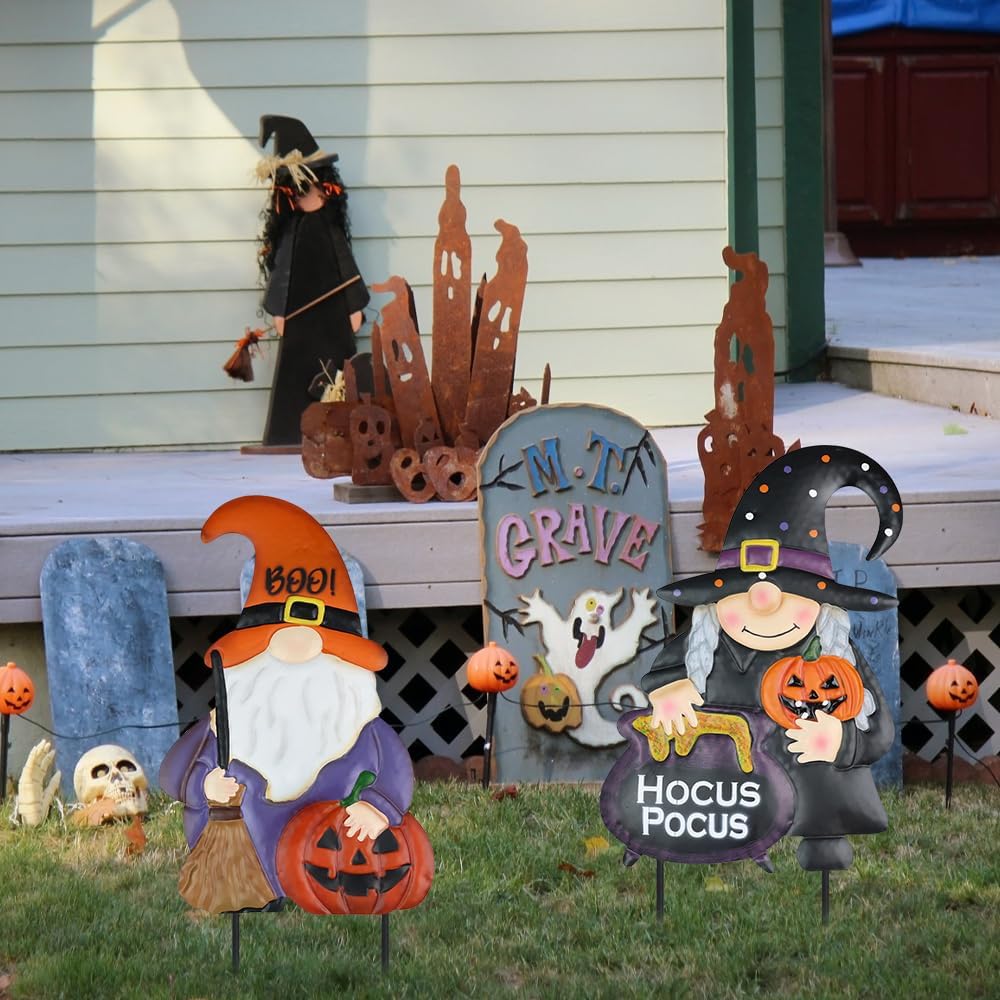 hogardeck Halloween decorations in garden setting
