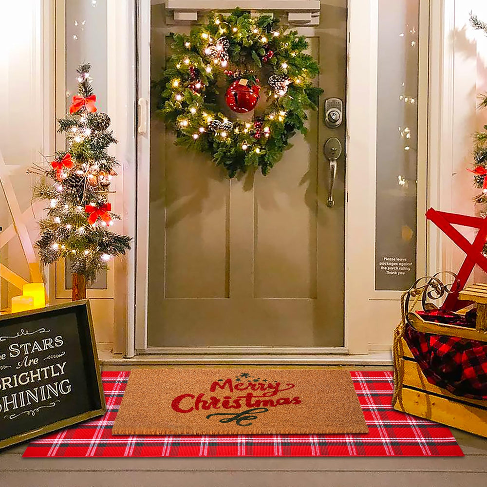Homydecor Christmas Plaid Rug in outdoor setting