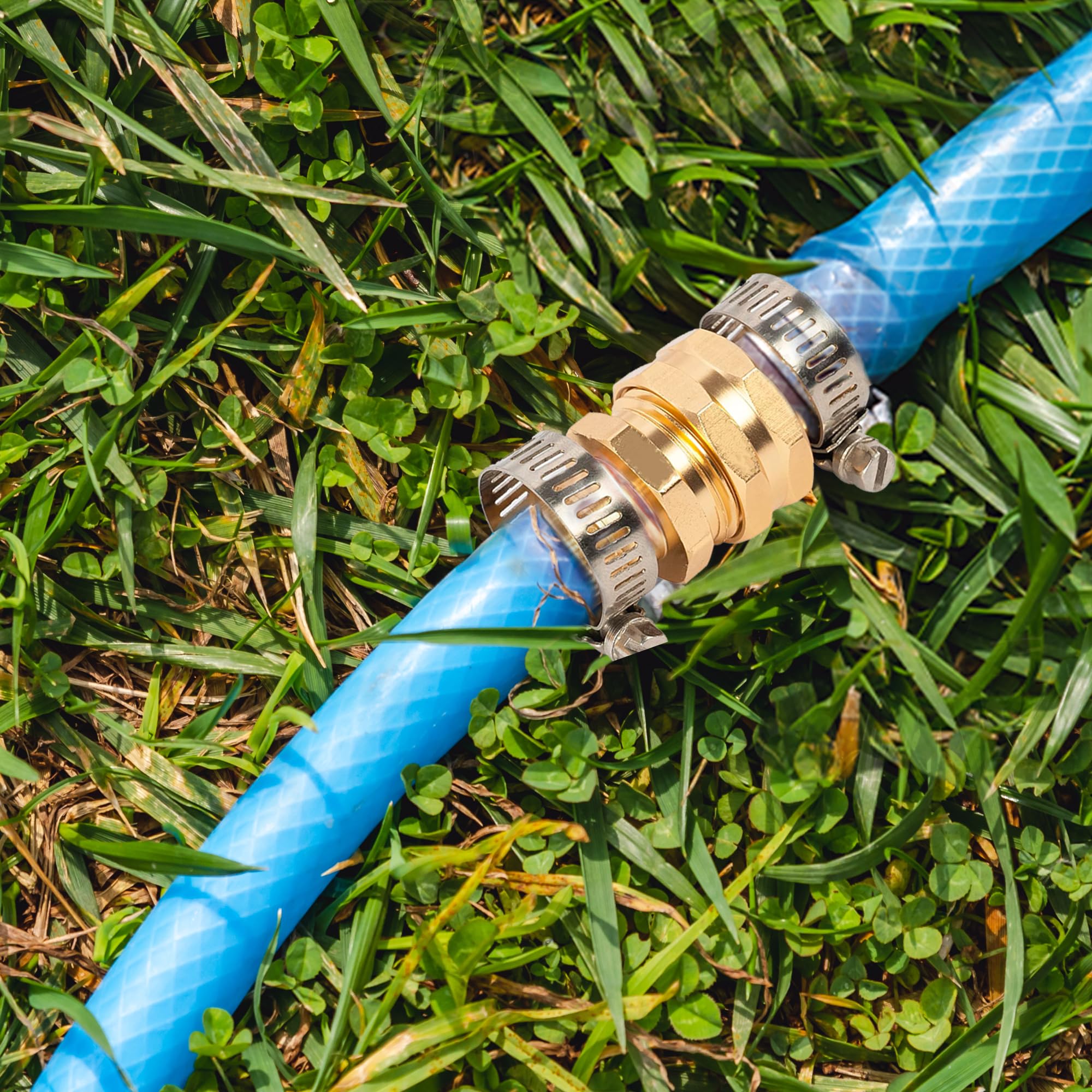 Hourleey hose connector fitting on garden hose