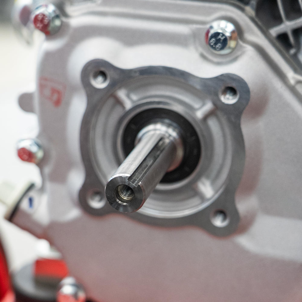 Hourleey Pressure Washer Pump detailed view of fittings
