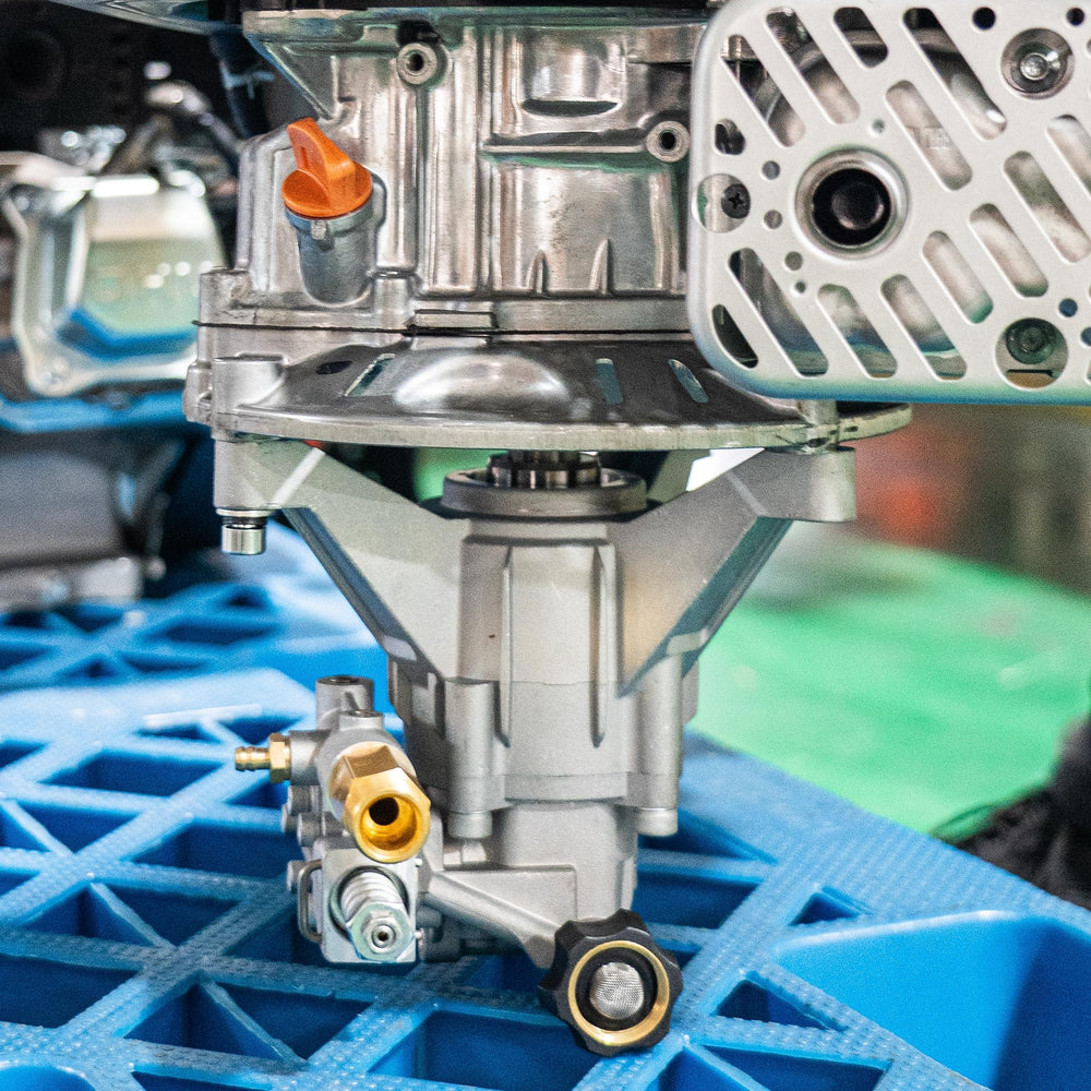 Hourleey pump showcasing its aluminum material