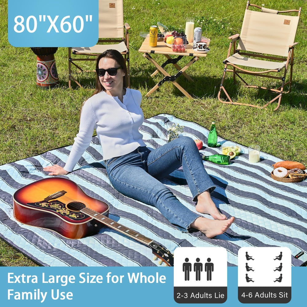 HX&OD picnic blanket folded size with carry strap