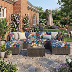 hyha cushion covers showcasing elastic fit on outdoor furniture