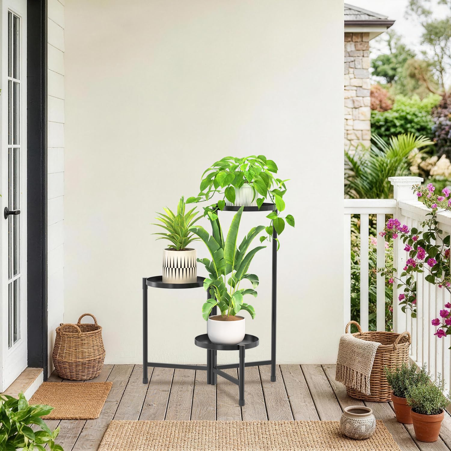 iDavosic.ly plant stand with plants displayed indoors