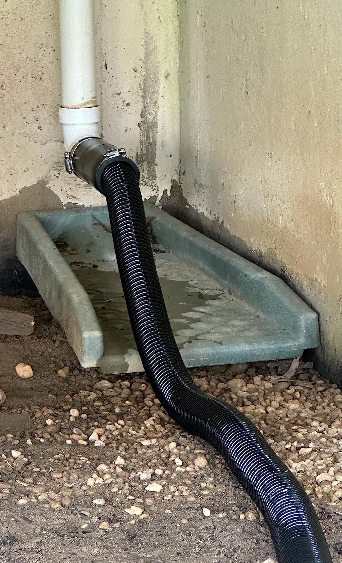 Installation example of ZY-hosetube Pond Hose in a water garden