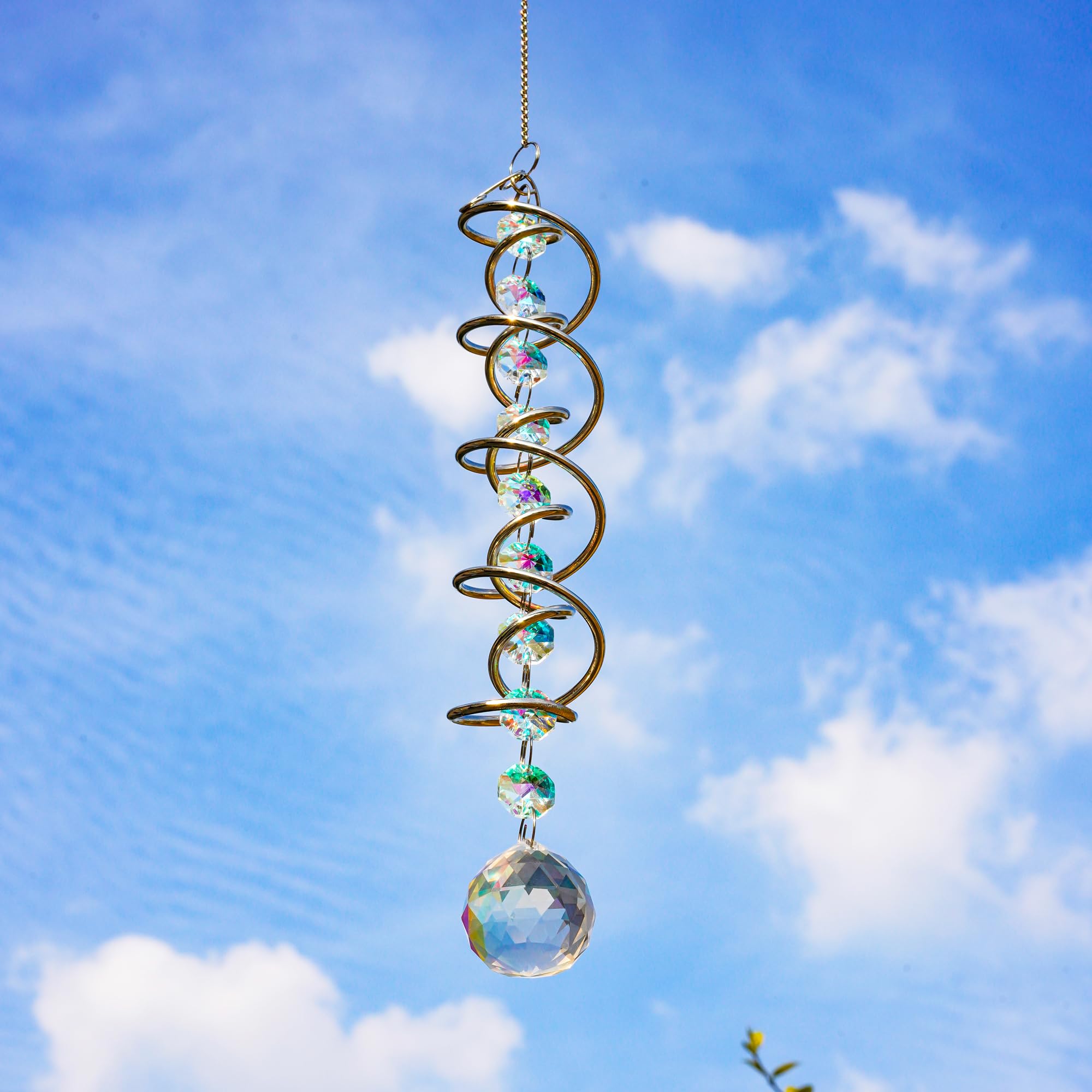 Installation of the suncatcher on a garden stake