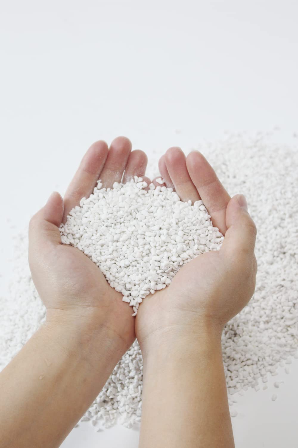 JFWOD Organic Perlite in a greenhouse environment