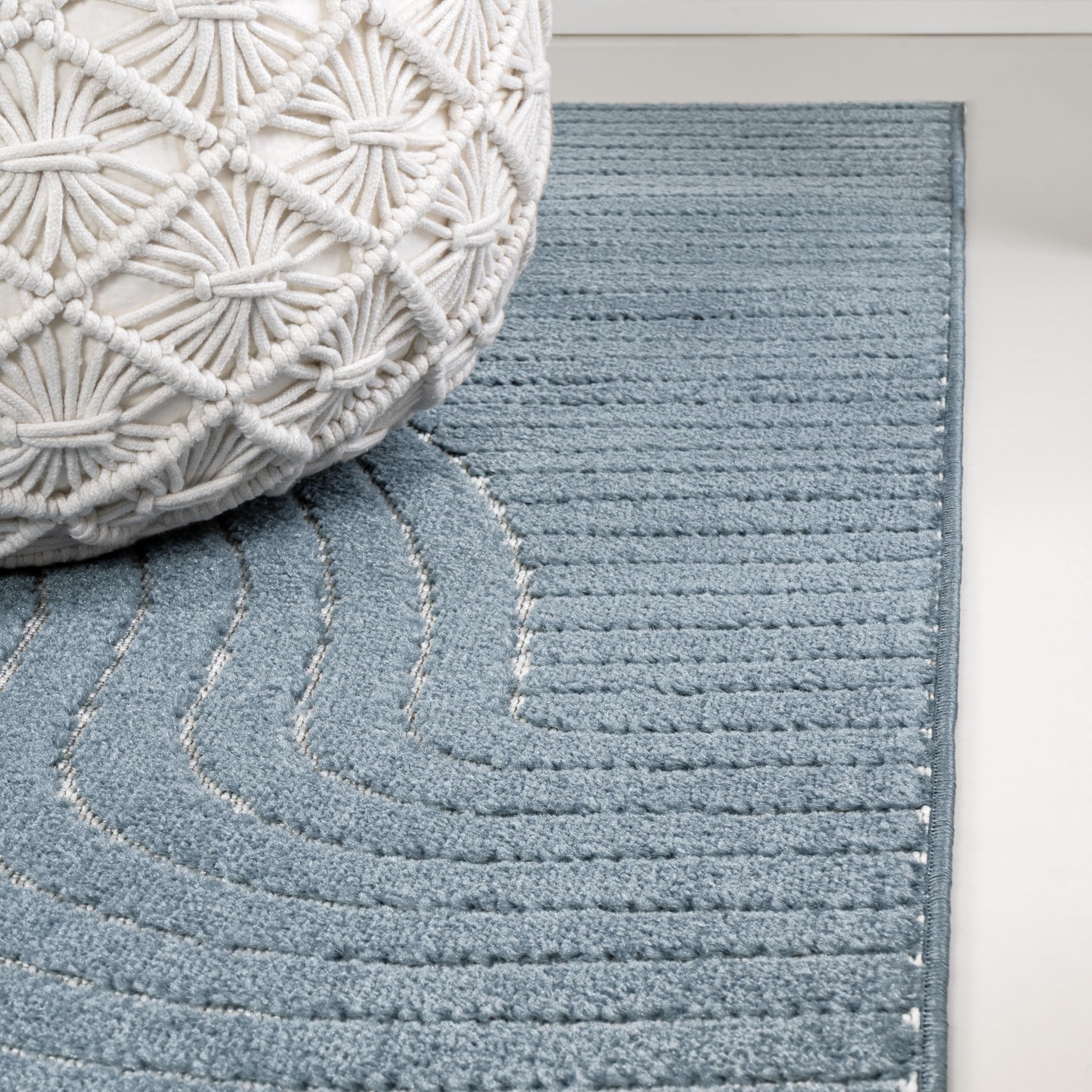 JONATHAN Y Hallie rug displayed in a modern bedroom