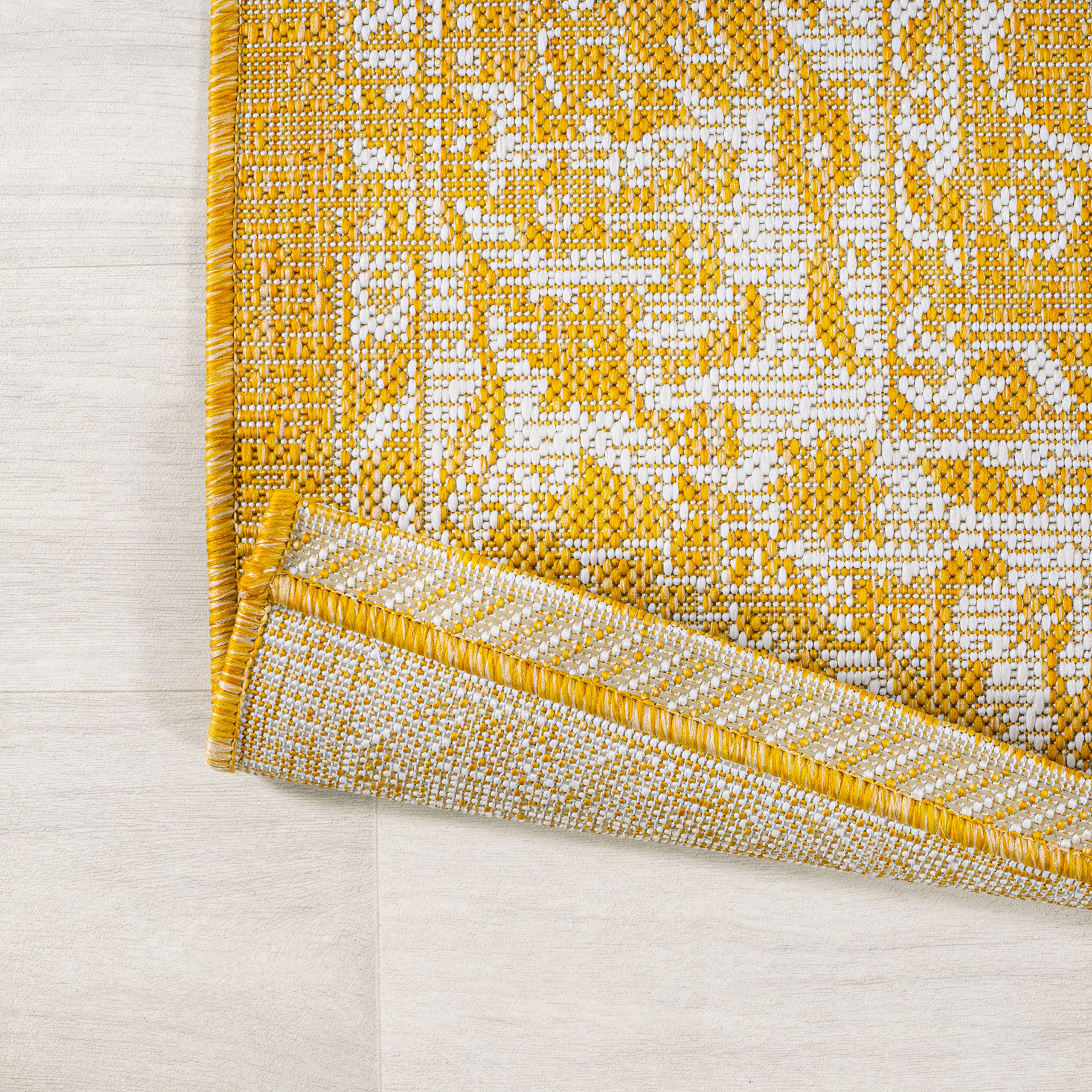 JONATHAN Y Weave Floral Area Rug 3'1"x5' with outdoor furniture