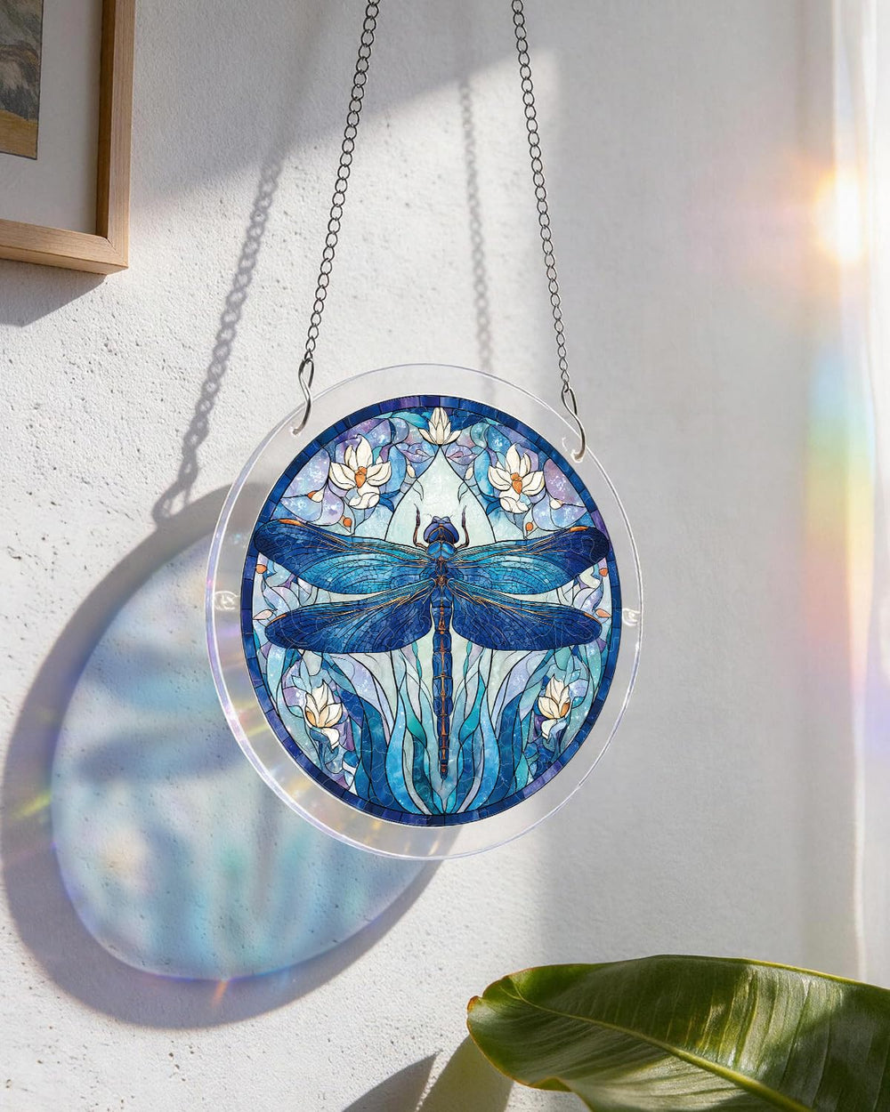 KaayeeWood suncatcher with sunlight projection effect