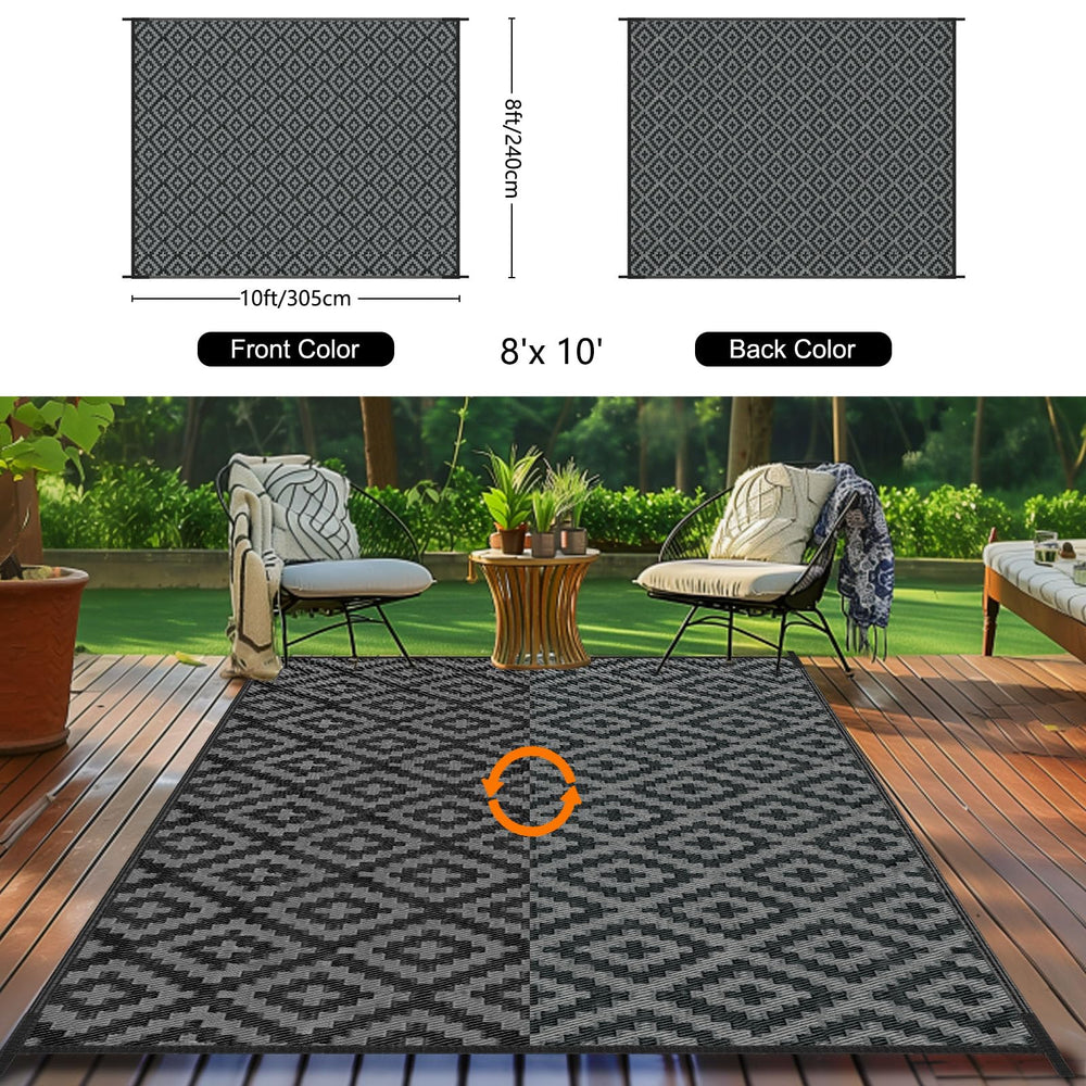 Kalafun patio rug displayed on a balcony