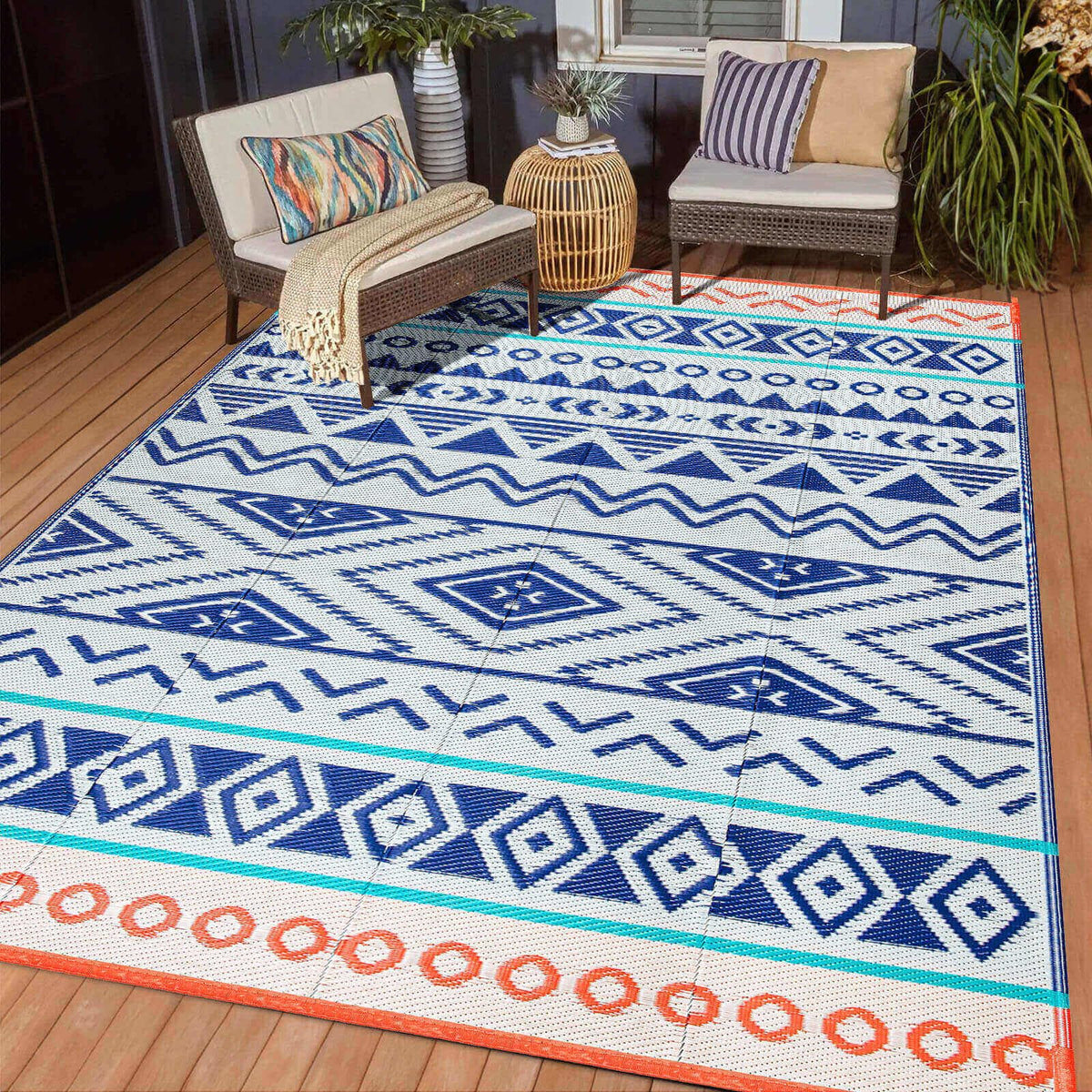 Kalafun Waterproof Reversible Patio Rug 5x8 ft in blue and red