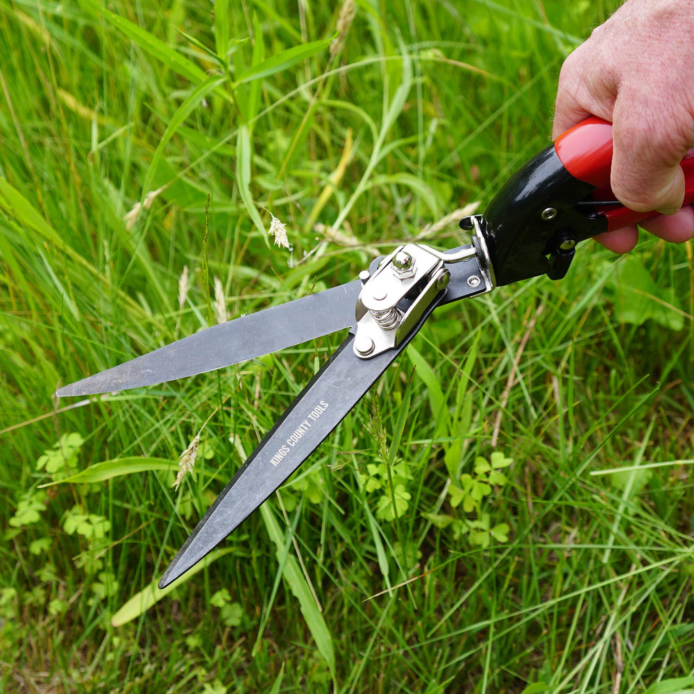 Kings County Tools Grass Shears from the side view