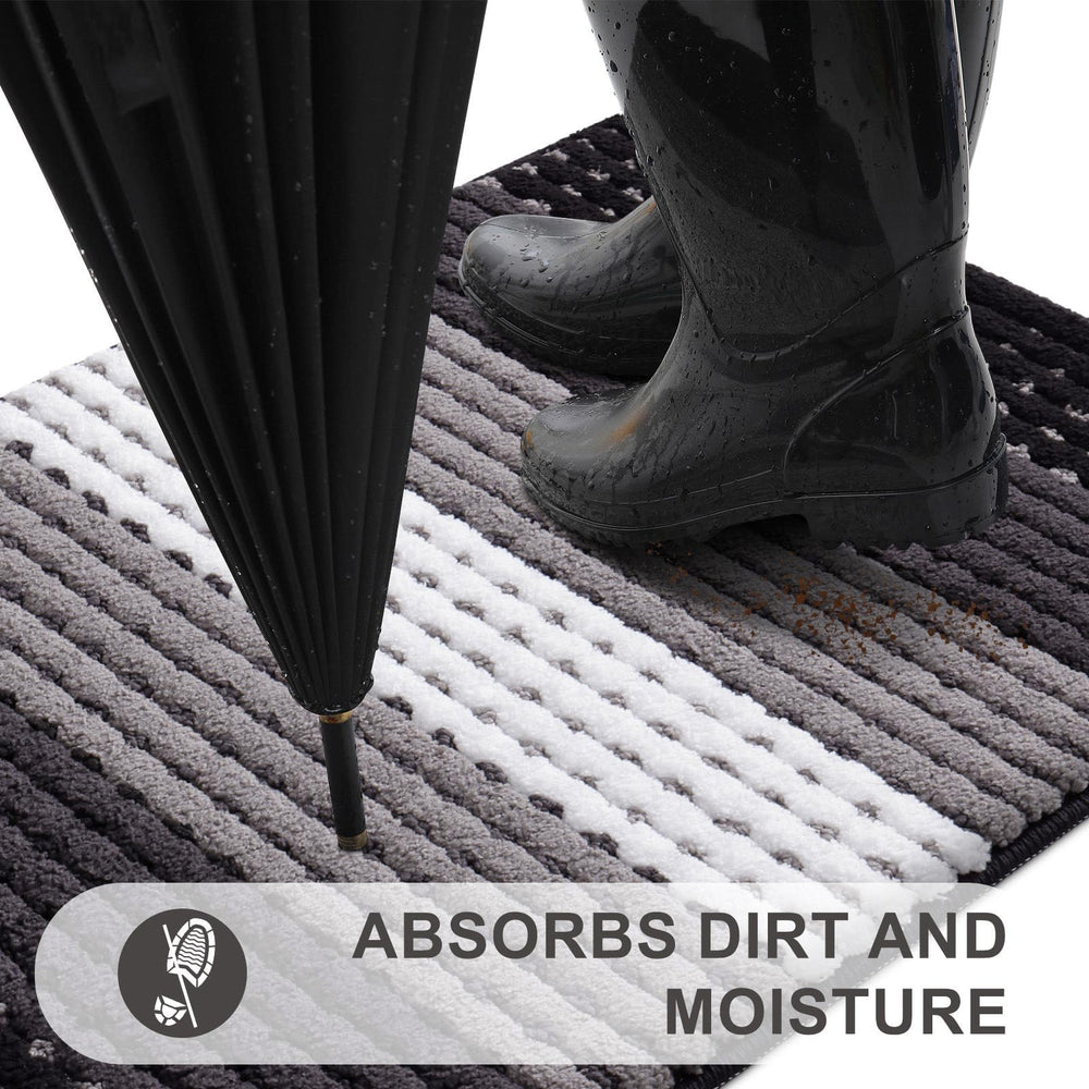 Kitinjoy Indoor Outdoor Door Mat side view showing thickness