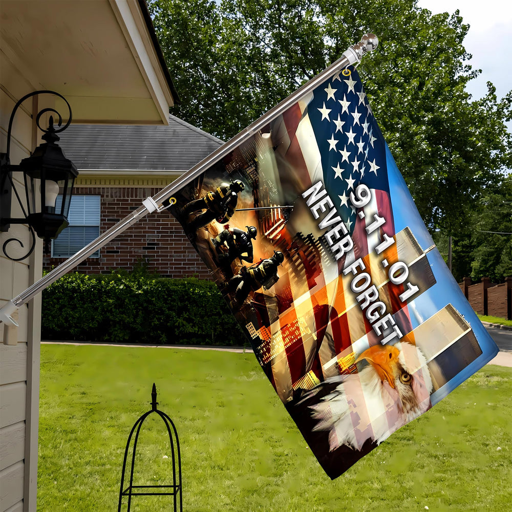 KNAPAL 911 Never Forget Flag hanging on a pole