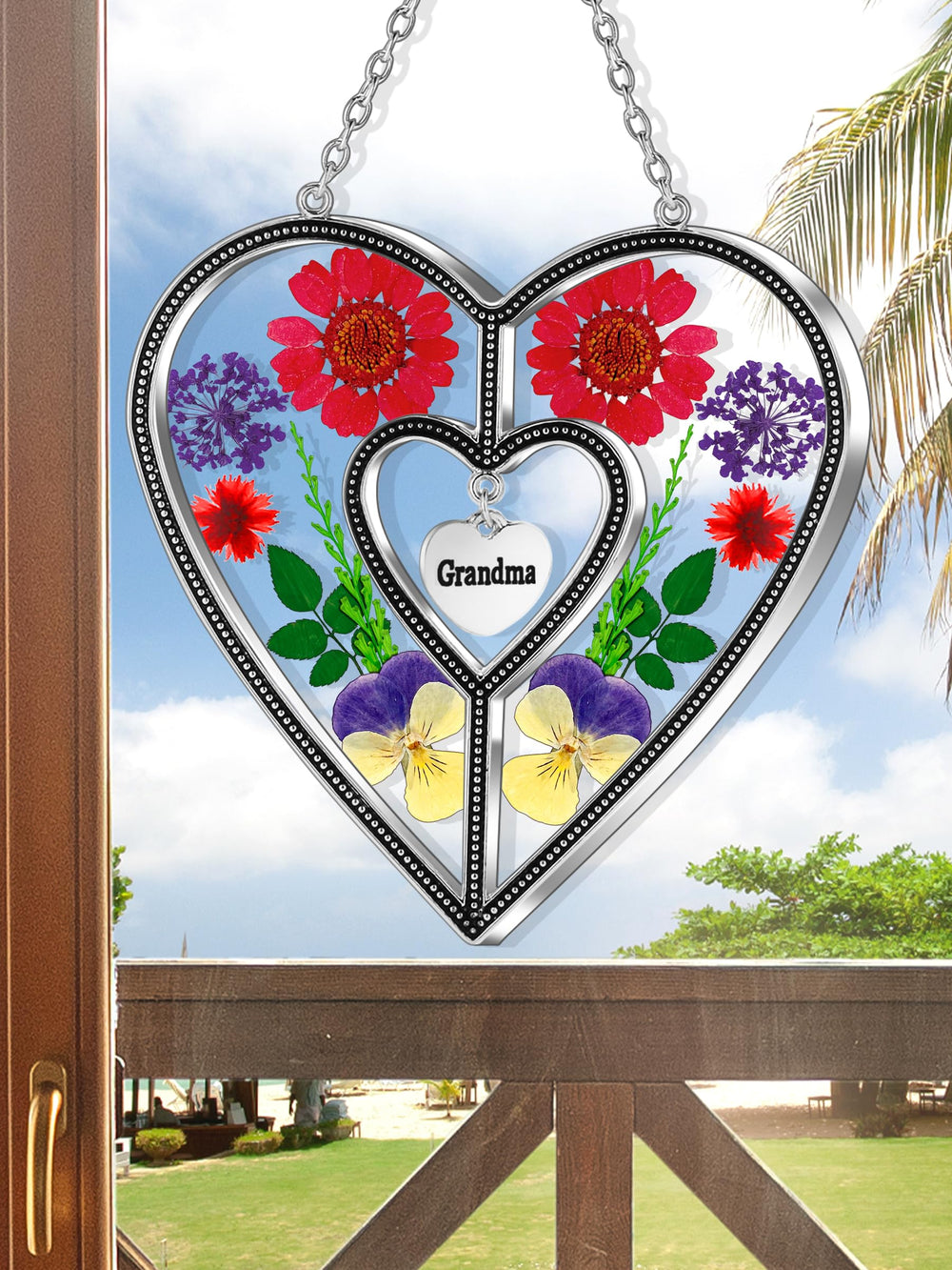 KY&BOSAM Heart Suncatcher showing engraved words for grandma
