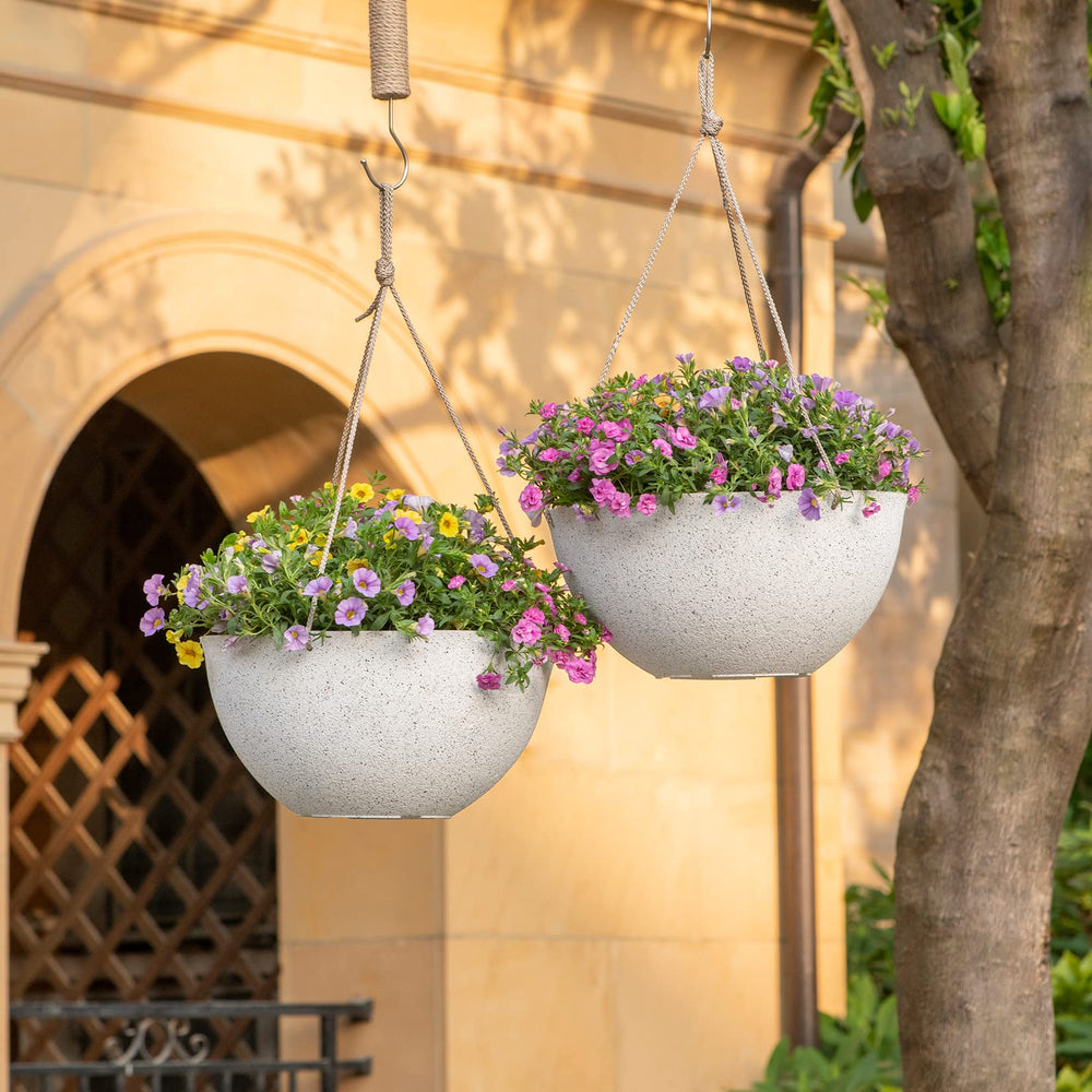 LA JOLIE MUSE Large Hanging Planter with plants inside