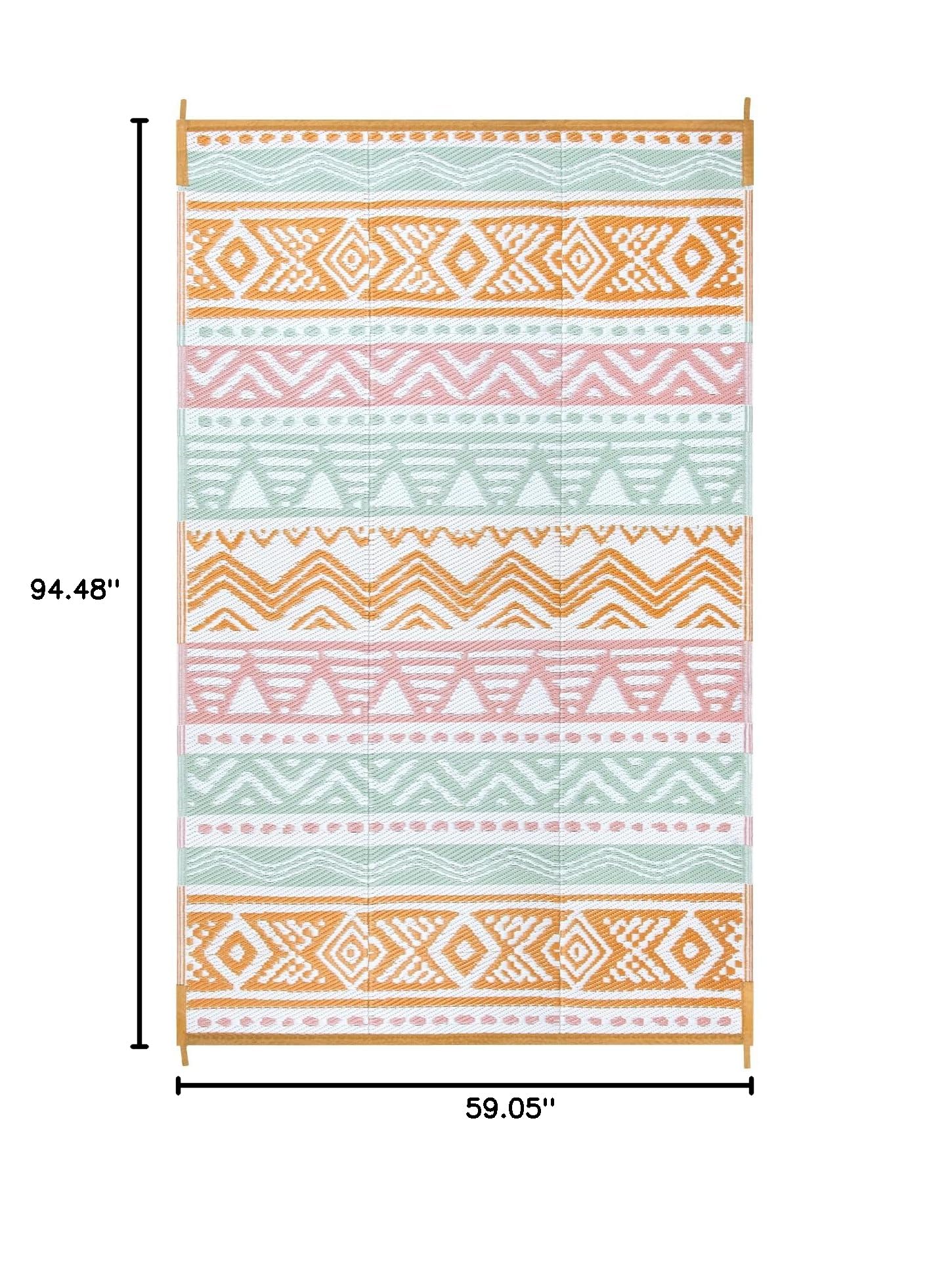 Lahome Outdoor Rug 5x8ft waterproof material close-up