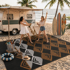 Lahome Outdoor Rug 6x9 rolled up with carry bag