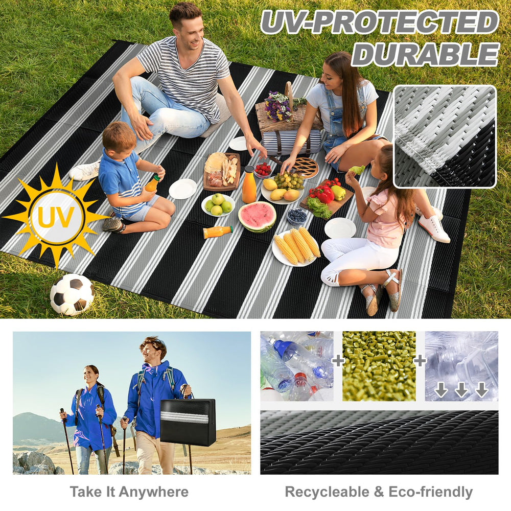 Lahome outdoor rug folded with carrying bag