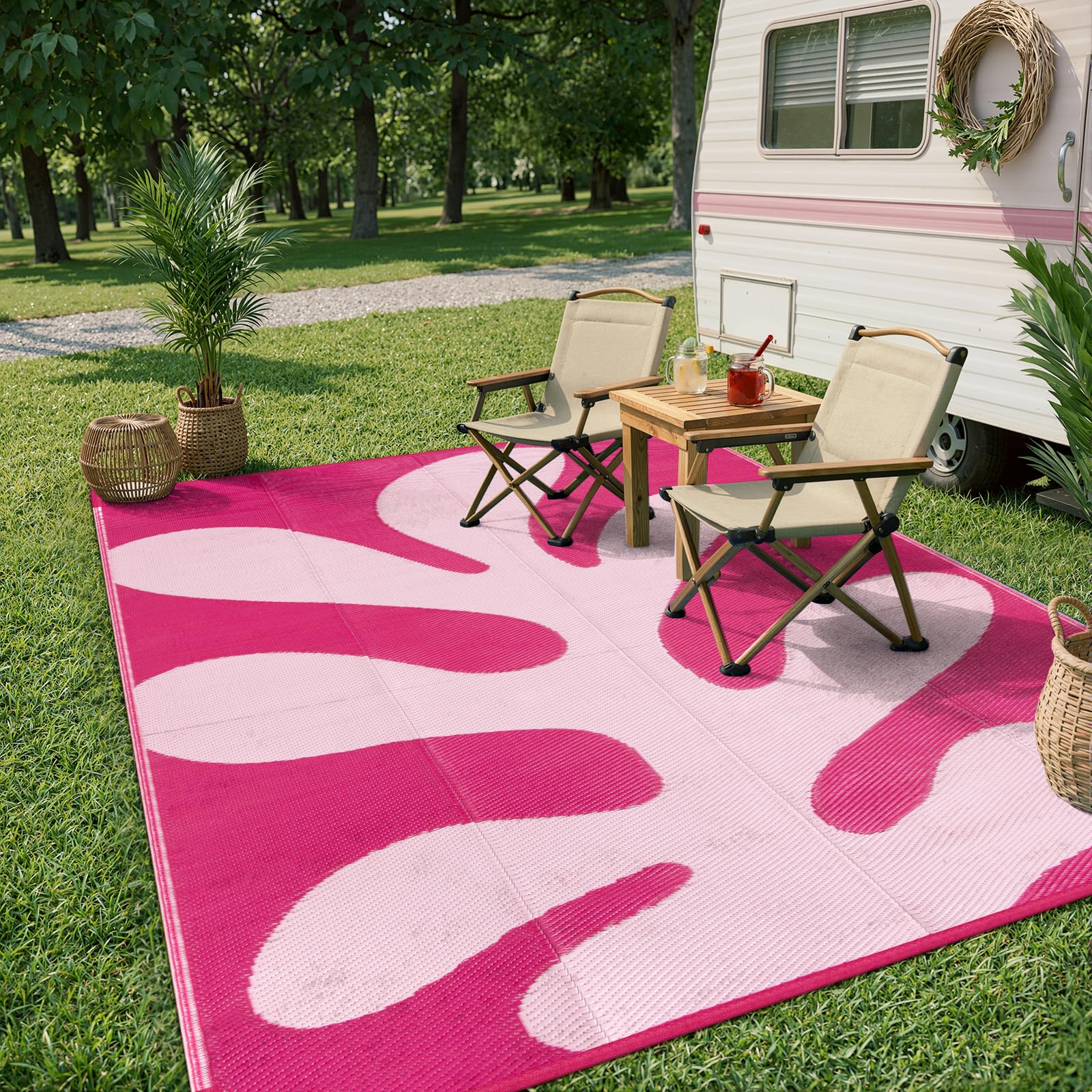 Lahome Outdoor Rug rolled up with carrying bag