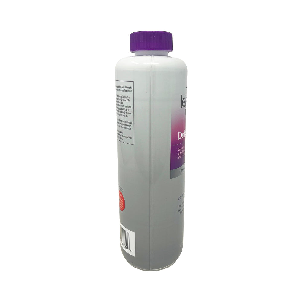 LEISURE TIME Spa Stain and Scale Control Defender bottle with spa background