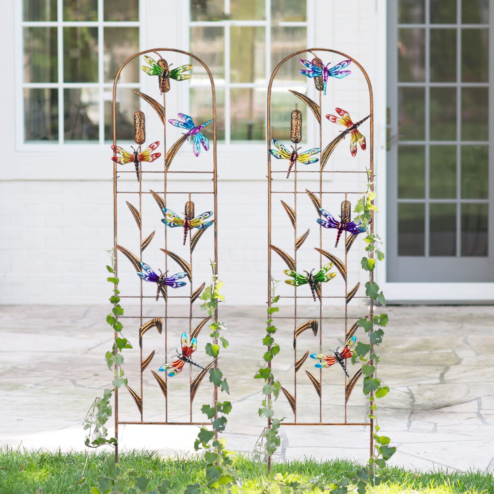 LEWIS&WAYNE Garden Trellis displayed in a garden landscape