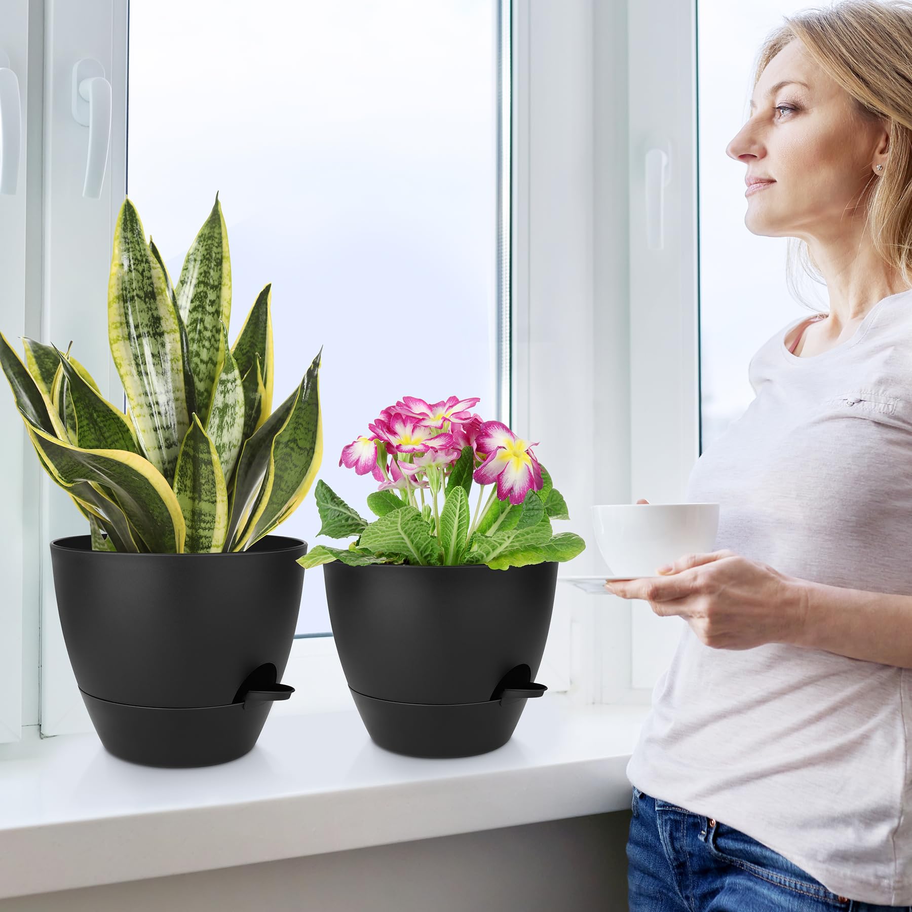 Lifestyle image of QRRICA pots with indoor plants
