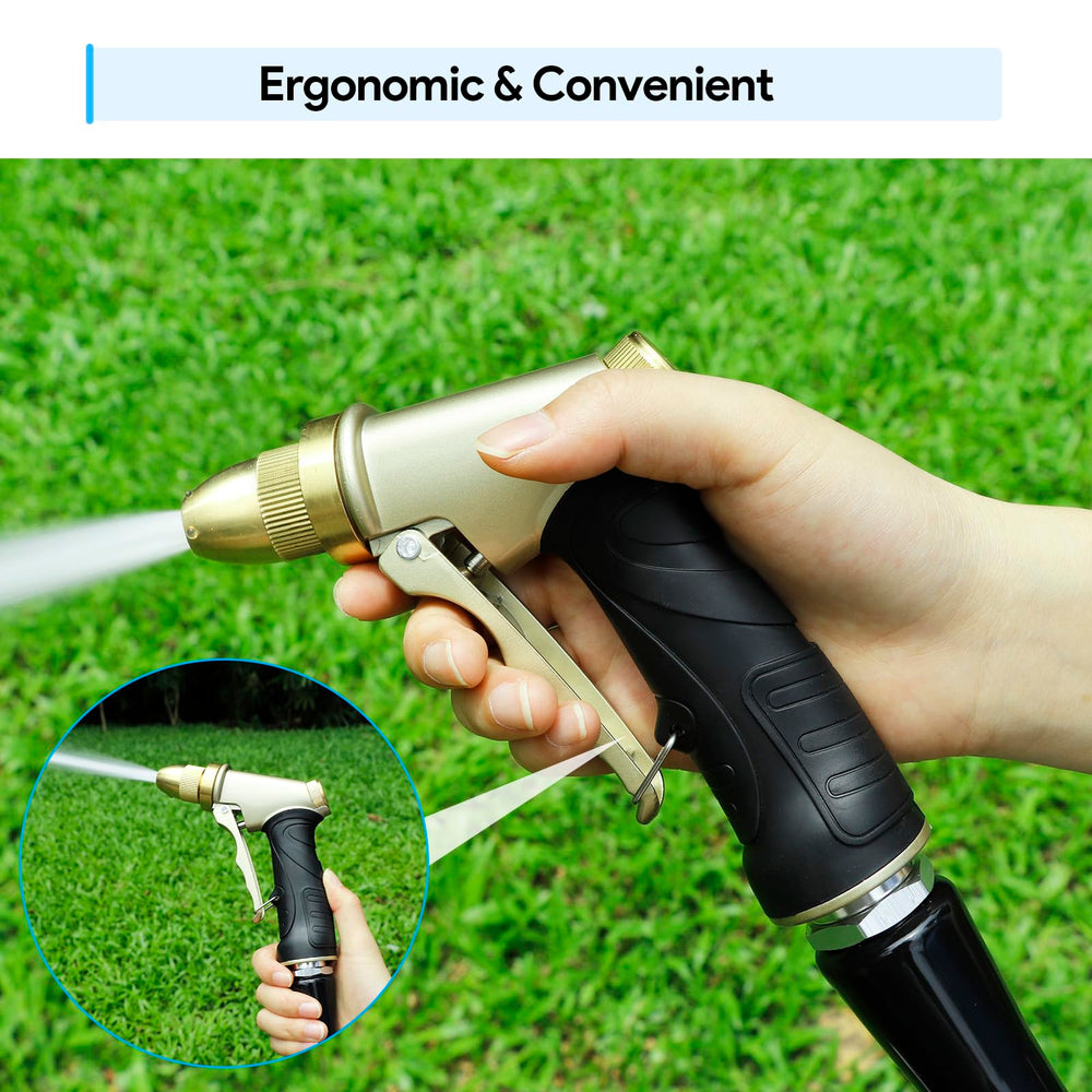 Lifestyle image using Qxiaozhan nozzle to wash a car