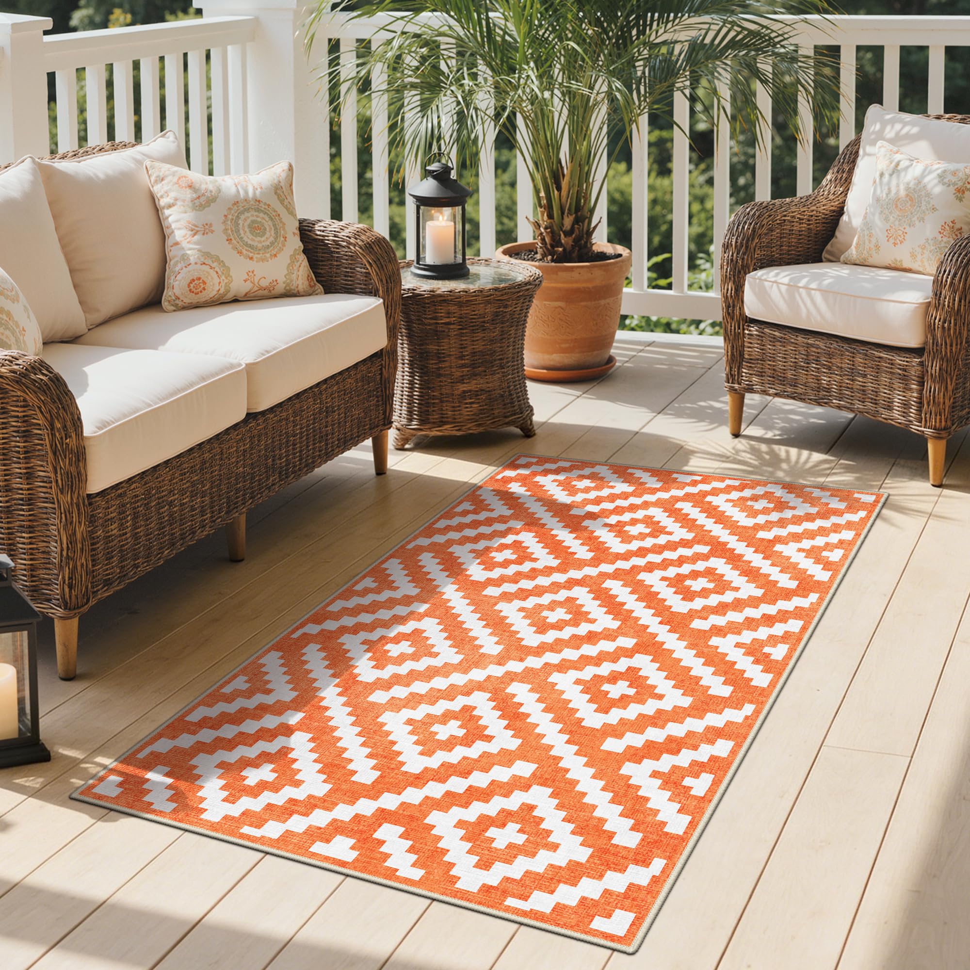 Lifestyle scene with GENIMO outdoor rug at a picnic