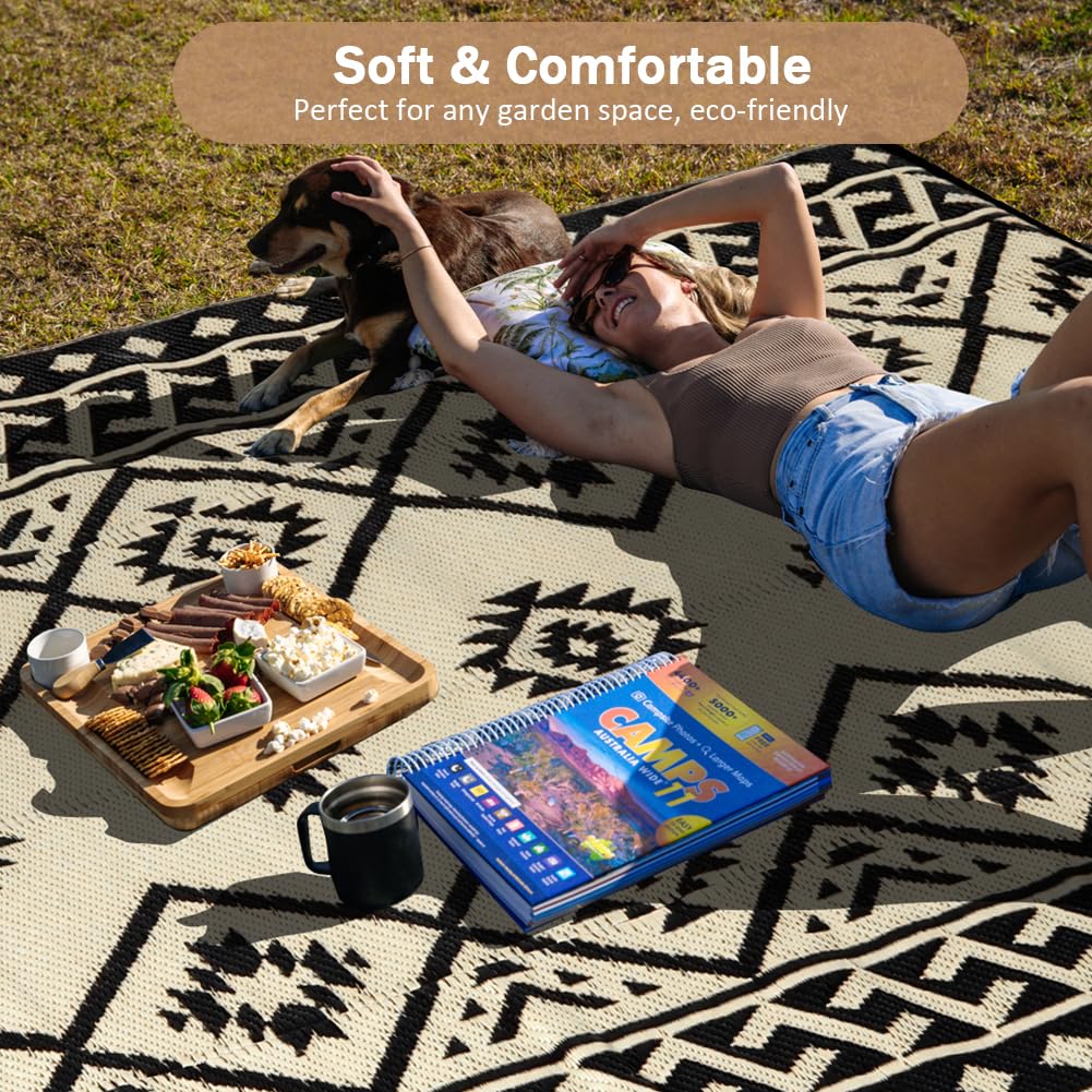 LILIOFFIC Outdoor Rug 5x8 ft with thermoplastic edges close-up