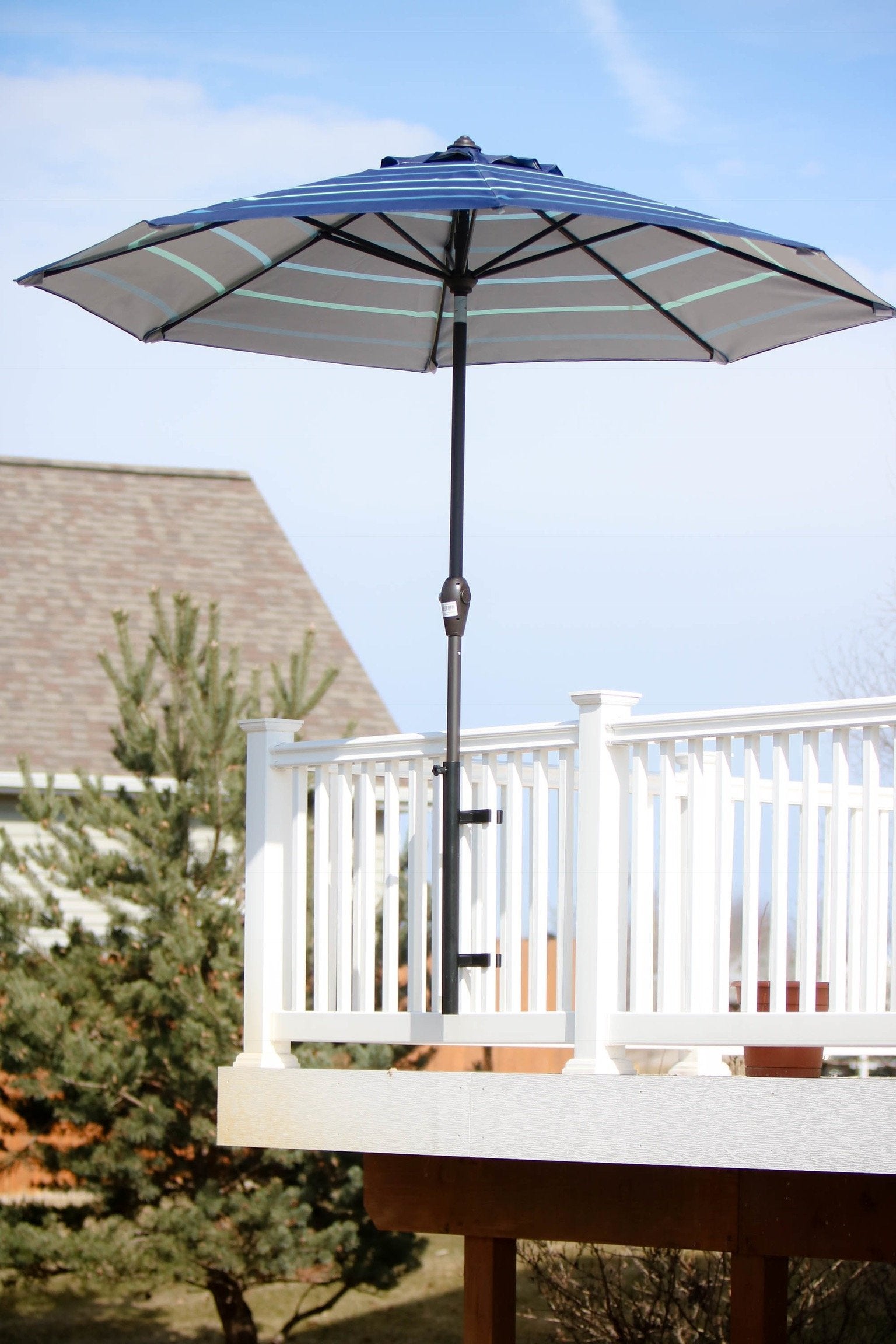 LOVE YOUR DECK Patio Umbrella Holder side view showing installation