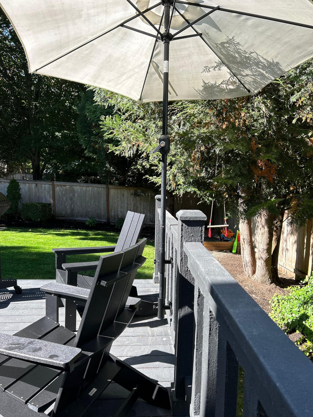 LOVE YOUR DECK umbrella holder assembled view outdoors