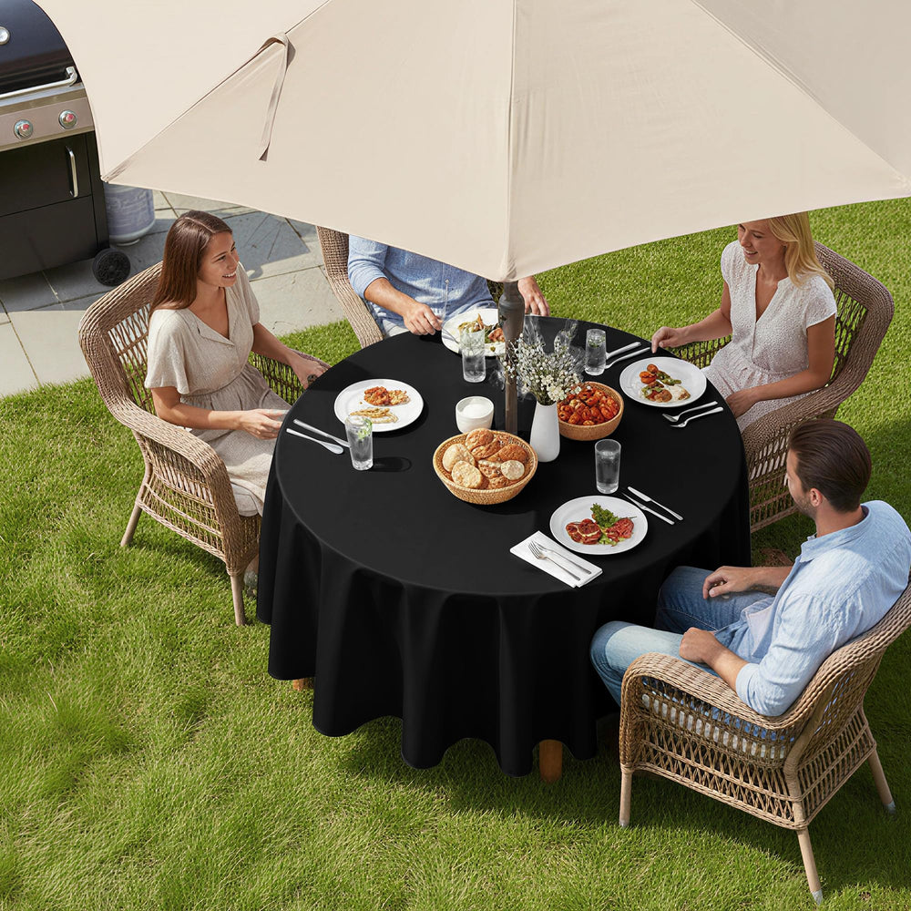 LUSHVIDA round tablecloth showing umbrella hole