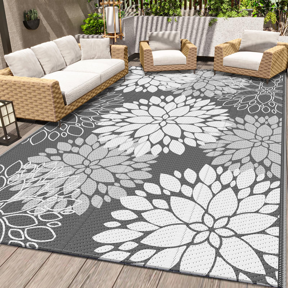 LuxStep Outdoor Rug 5' x 8' grey front view