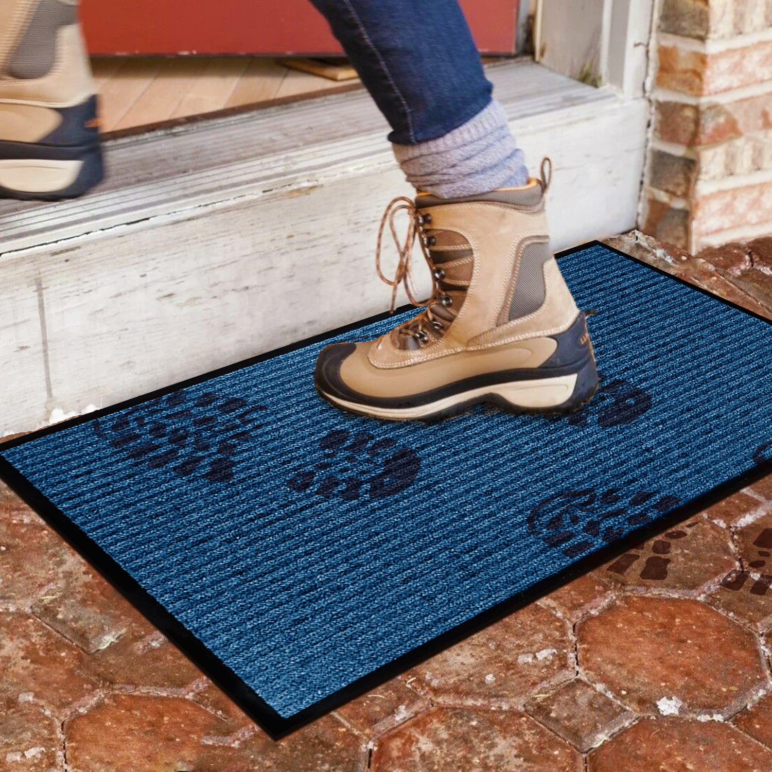LuxUrux Durable Rubber Door Mat back view