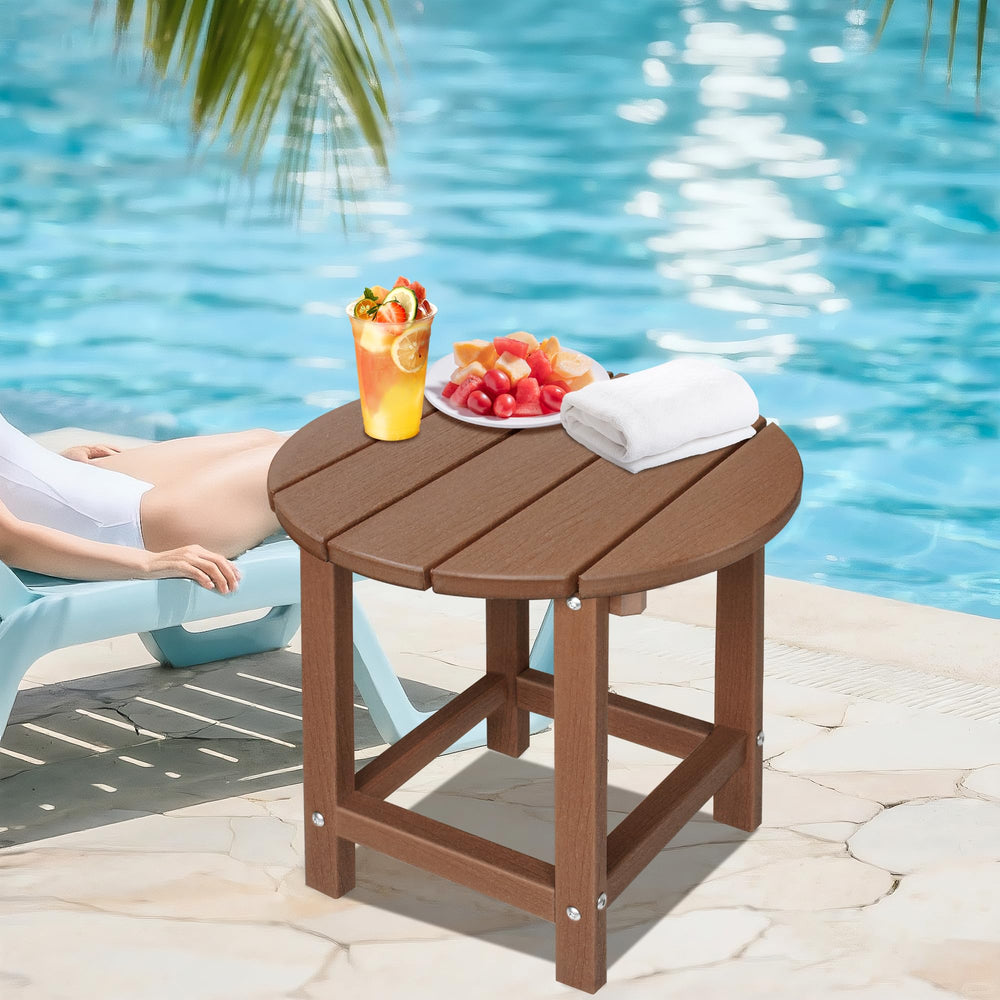 LZRS side table with flowers on a patio