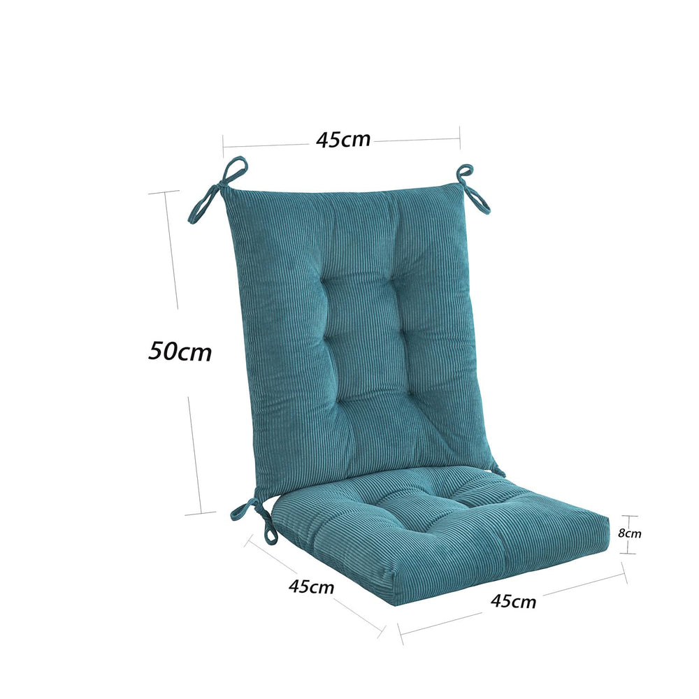 Makimoo cushion set in lifestyle outdoor setting