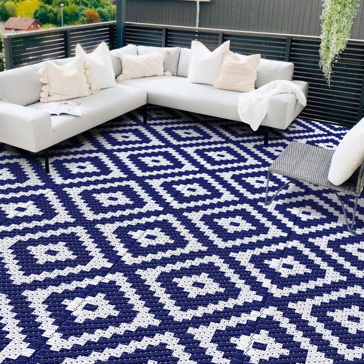 Mattitude 8'x10' waterproof outdoor rug in blue, front view